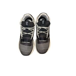 On Cloud Cloudnova Men's  Sz 11 Gray & White Lifestyle Sneakers Cloudtec Shoes